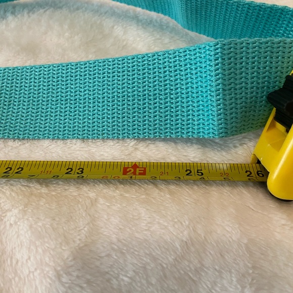 Crossbody bag by Thirty-One NWT Window shopper - Picture 5 of 8